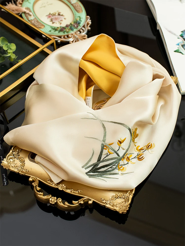 Silk Scarf Su Embroidery Soft Double Color Silk True Silk Women's Winter Gift for Mom And Grandma Floral Pattern
Silk Scarf Su Embroidery Soft Double Color Silk True Silk Women's Winter Gift for Mom And Grandma Floral Pattern