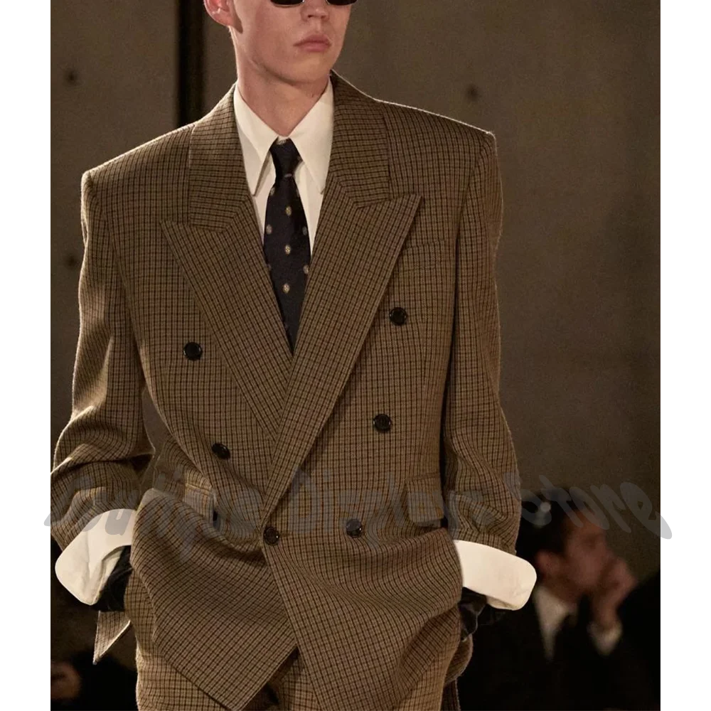 Smart Casual Men's Vintage Plaid Jacket Pants Loose Fit Oversize Peak Lapel Double Breasted Daily Prom Gentleman Formal Attire
Smart Casual Men's Vintage Plaid Jacket Pants Loose Fit Oversize Peak Lapel Double Breasted Daily Prom Gentleman Formal Attire