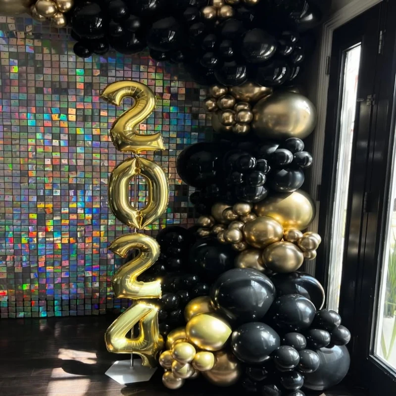 12/16pcs Party Curtain Shimmer Sequins Wall Backdrop Decorative Panel Glitter Bling Photo Background Christmas Home Decoration
12/16pcs Party Curtain Shimmer Sequins Wall Backdrop Decorative Panel Glitter Bling Photo Background Christmas Home Decoration