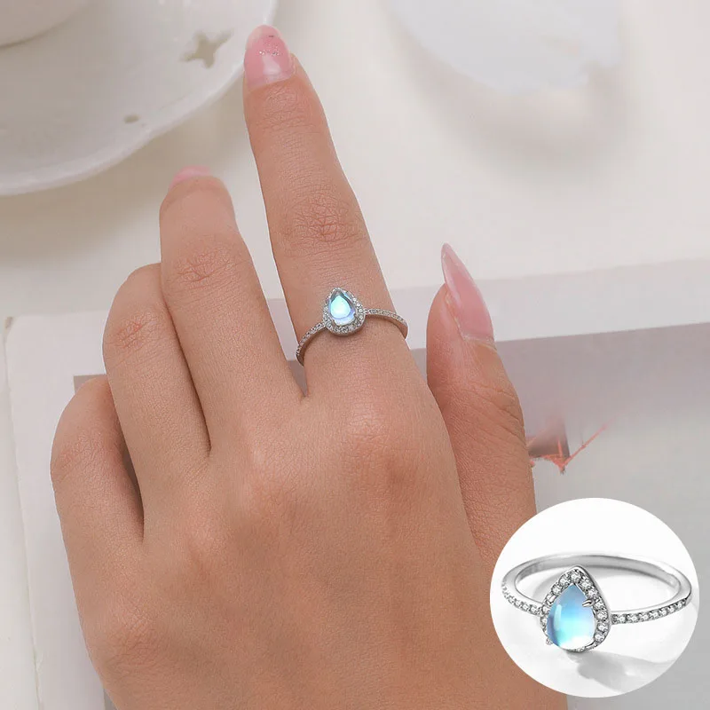 100% 925 Sterling Silver Moon Stone Geometric Ring for Woman Girl Zircon Water Drop Design Jewelry Party Gift Dropshipping
100% 925 Sterling Silver Moon Stone Geometric Ring for Woman Girl Zircon Water Drop Design Jewelry Party Gift Dropshipping
