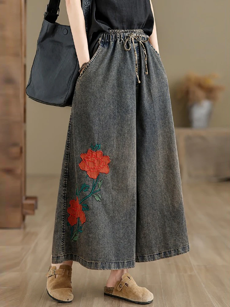Flower Embroidery Vintage Denim Pants for Women Summer Fashion Wide Leg Loose Casual Jeans Female Elastic Waist Trouser
Flower Embroidery Vintage Denim Pants for Women Summer Fashion Wide Leg Loose Casual Jeans Female Elastic Waist Trouser