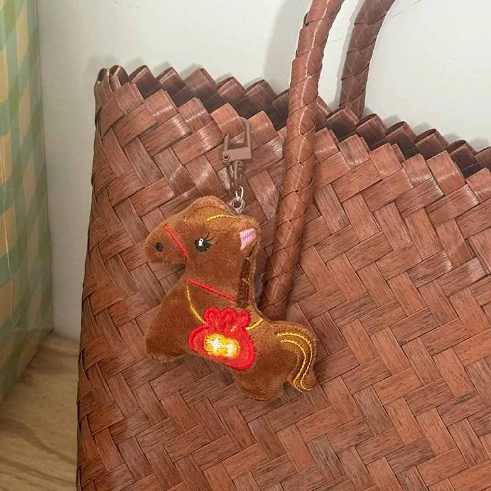 Stuffed Animal Horse Keychain Hanging Decor Backpack Ornaments Horse Year Key Ring Cute Design Lucky Mascot Pony Pendant
Stuffed Animal Horse Keychain Hanging Decor Backpack Ornaments Horse Year Key Ring Cute Design Lucky Mascot Pony Pendant