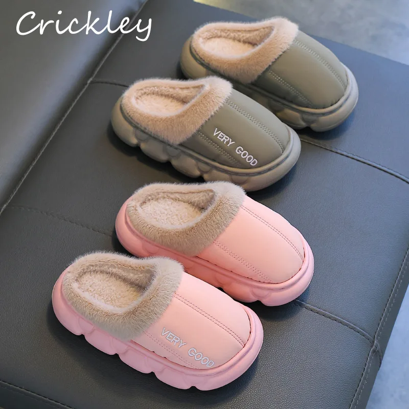 New Winter Solid Children Slippers PU Leather Warm Boys Girls Home Shoes Plush Thick Soft Sole Kids Slippers
New Winter Solid Children Slippers PU Leather Warm Boys Girls Home Shoes Plush Thick Soft Sole Kids Slippers