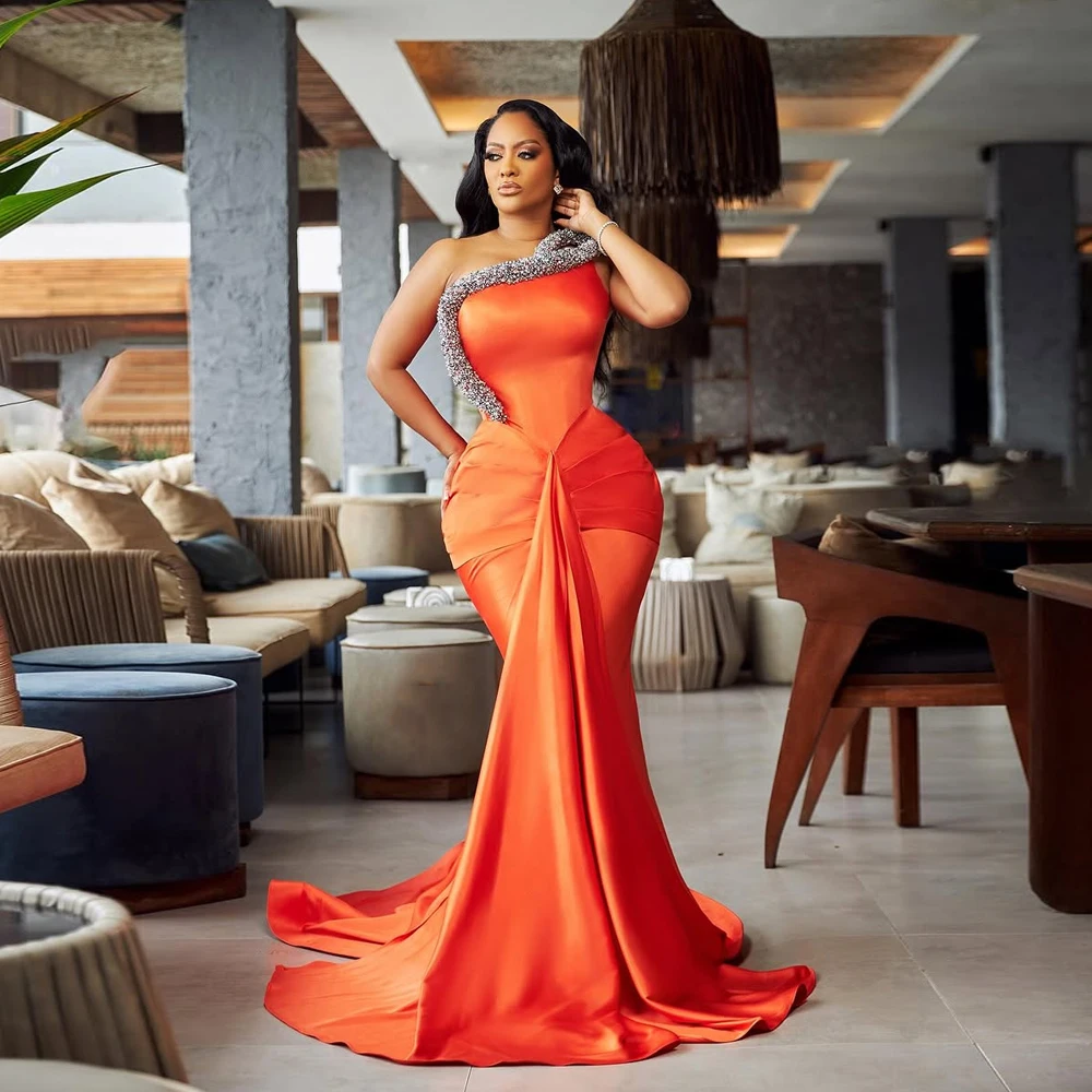 Luxury Prom Dresses Black Girls 2025 Crystal Strapless Satin Mermaid Evening Party Dress African Evening Gowns Customized
Luxury Prom Dresses Black Girls 2025 Crystal Strapless Satin Mermaid Evening Party Dress African Evening Gowns Customized