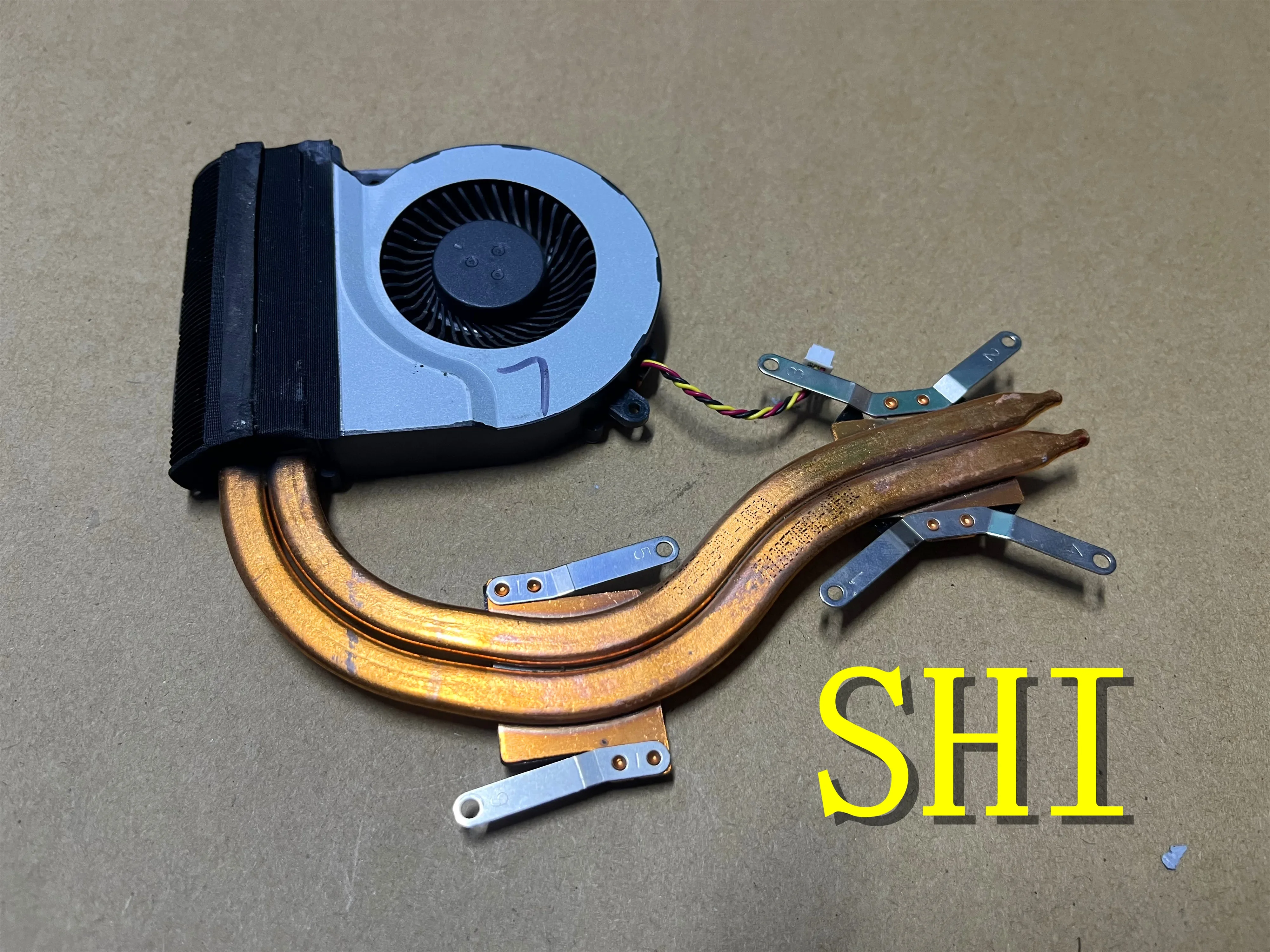 Используется для Toshiba Satellite H 000050270 MF60090V1-C450-G99 13N0-ZWA1G02-0A Вентилятор Радиатор Бесплатная доставка
Используется для Toshiba Satellite H 000050270 MF60090V1-C450-G99 13N0-ZWA1G02-0A Вентилятор Радиатор Бесплатная доставка