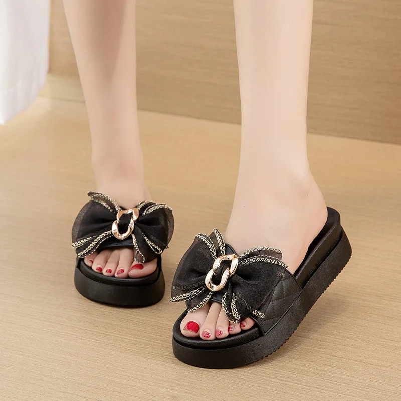 Summer Women Thick Bottom Slippers Butterfly Knot One-word Flat Bottom Cake Cool Slippers Outdoor Height Increasing Shoes
Summer Women Thick Bottom Slippers Butterfly Knot One-word Flat Bottom Cake Cool Slippers Outdoor Height Increasing Shoes