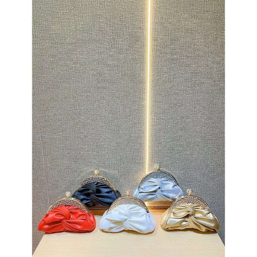 Fashion Ladies Prom Clutch Wedding Party Dinner Bag Luxury Chain Shoulder Bag
Fashion Ladies Prom Clutch Wedding Party Dinner Bag Luxury Chain Shoulder Bag