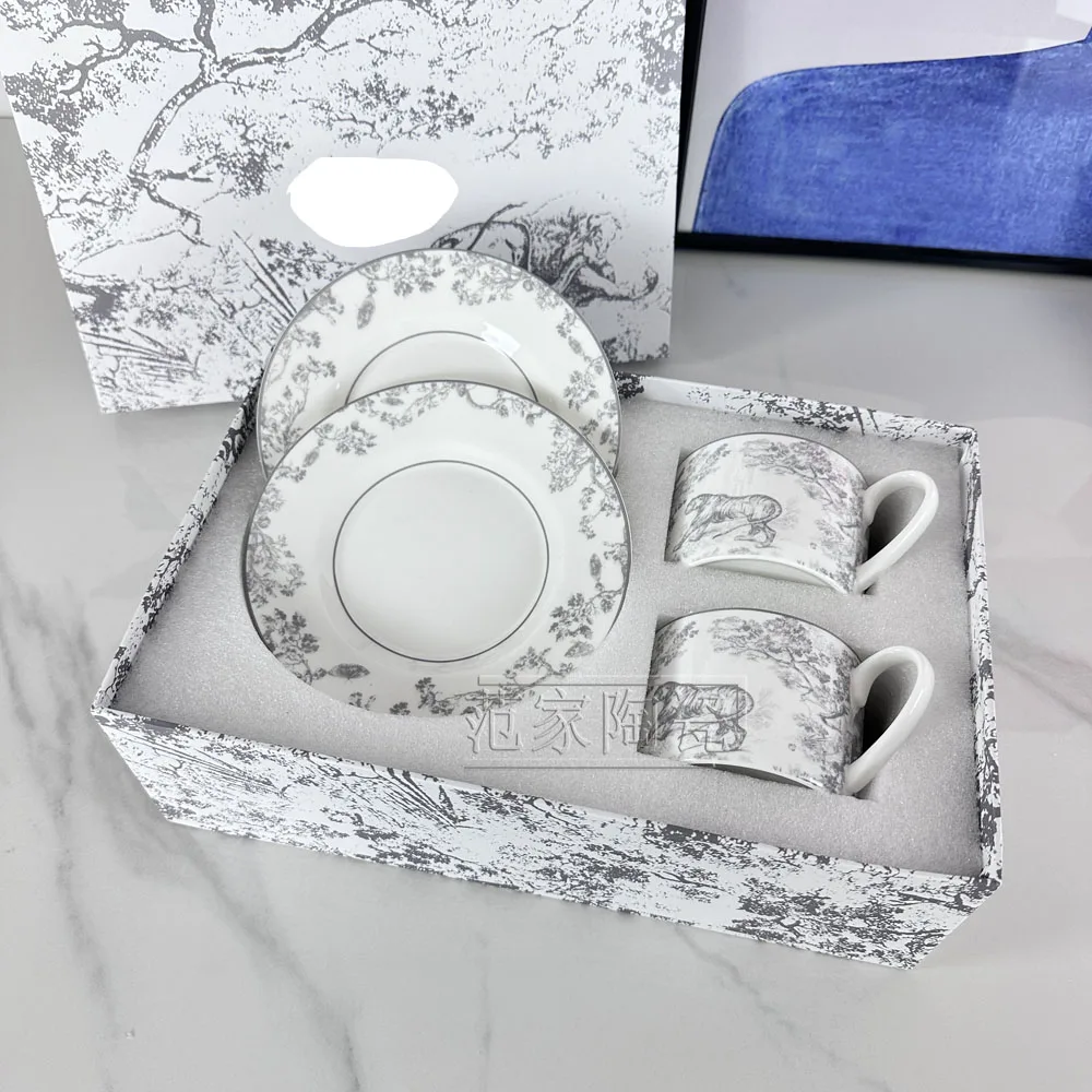 European Di Home Light Luxury Ceramic Gray Tiger Series Coffee Cup Plate Bone China Western Plate Steak Plate Gift Family Set
European Di Home Light Luxury Ceramic Gray Tiger Series Coffee Cup Plate Bone China Western Plate Steak Plate Gift Family Set