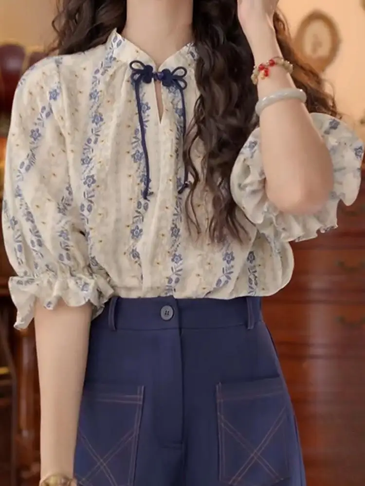 Retro Hong Kong Style Floral Print Short Sleeve Loose Women's Shirt Summer 2025 Fashionable Versatile Slimming Top
Retro Hong Kong Style Floral Print Short Sleeve Loose Women's Shirt Summer 2025 Fashionable Versatile Slimming Top