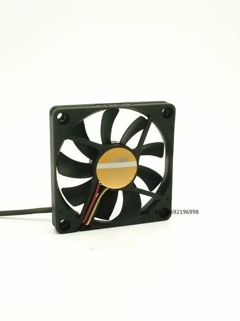 7010 KDE1207PFV3-A DC 12 В 0,7 Вт 7 см бесшумный охлаждающий вентилятор для измерения скорости
7010 KDE1207PFV3-A DC 12 В 0,7 Вт 7 см бесшумный охлаждающий вентилятор для измерения скорости