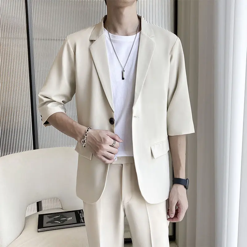Silk Suit Summer New Men's 3/4 Sleeve Suit Temperament Leisure Blazer And Ankel-length Pants
Silk Suit Summer New Men's 3/4 Sleeve Suit Temperament Leisure Blazer And Ankel-length Pants