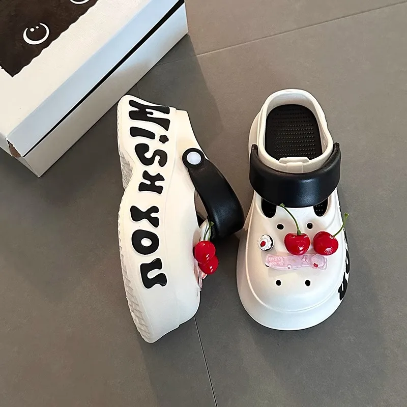 Женские сабо с вишневым декором, летние, новые, модные, универсальные, с уникальным дизайном, нескользящие, на толстой подошве, с закрытым носком, для улицы
Женские сабо с вишневым декором, летние, новые, модные, универсальные, с уникальным дизайном, нескользящие, на толстой подошве, с закрытым носком, для улицы
