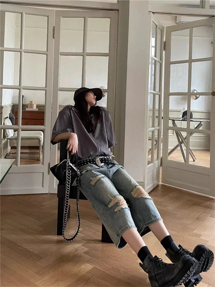 Women's High Waisted Hole Wide Leg Cropped Jeans Summer New Street Style Thin Denim Shorts Casual Female Straight 5/4 Hot Pants
Women's High Waisted Hole Wide Leg Cropped Jeans Summer New Street Style Thin Denim Shorts Casual Female Straight 5/4 Hot Pants