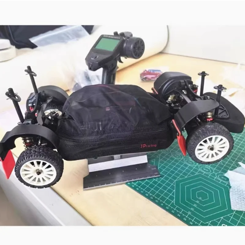 PTG-2 1/10 remote control car breathable heat dissipation dust cover, splash proof and sand proof
PTG-2 1/10 remote control car breathable heat dissipation dust cover, splash proof and sand proof