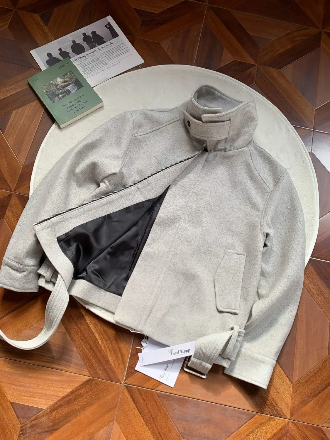 Мужская куртка из шерстяной смеси в корейском стиле с отложным воротником, элегантная, в стиле карго, для активного отдыха, удобная, в стиле сафари, с элементами для отдыха, из чистой шерсти, с эффектом шерпа, стильная
Мужская куртка из шерстяной смеси в корейском стиле с отложным воротником, элегантная, в стиле карго, для активного отдыха, удобная, в стиле сафари, с элементами для отдыха, из чистой шерсти, с эффектом шерпа, стильная