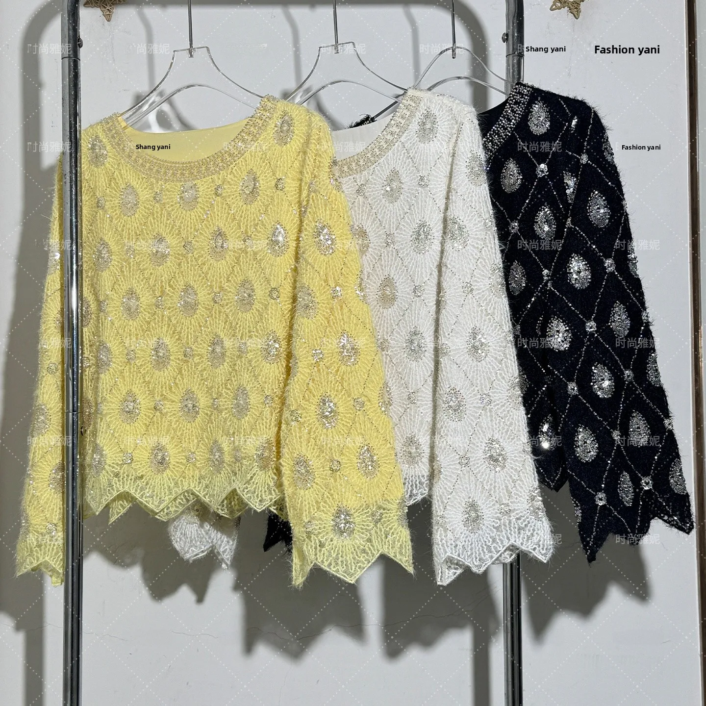 Faionable Heavy Embellied Sequin Top Women's round Ne Long Sve Glitter irt Ele Diamond ape Loose Fit Lace irt
Faionable Heavy Embellied Sequin Top Women's round Ne Long Sve Glitter irt Ele Diamond ape Loose Fit Lace irt