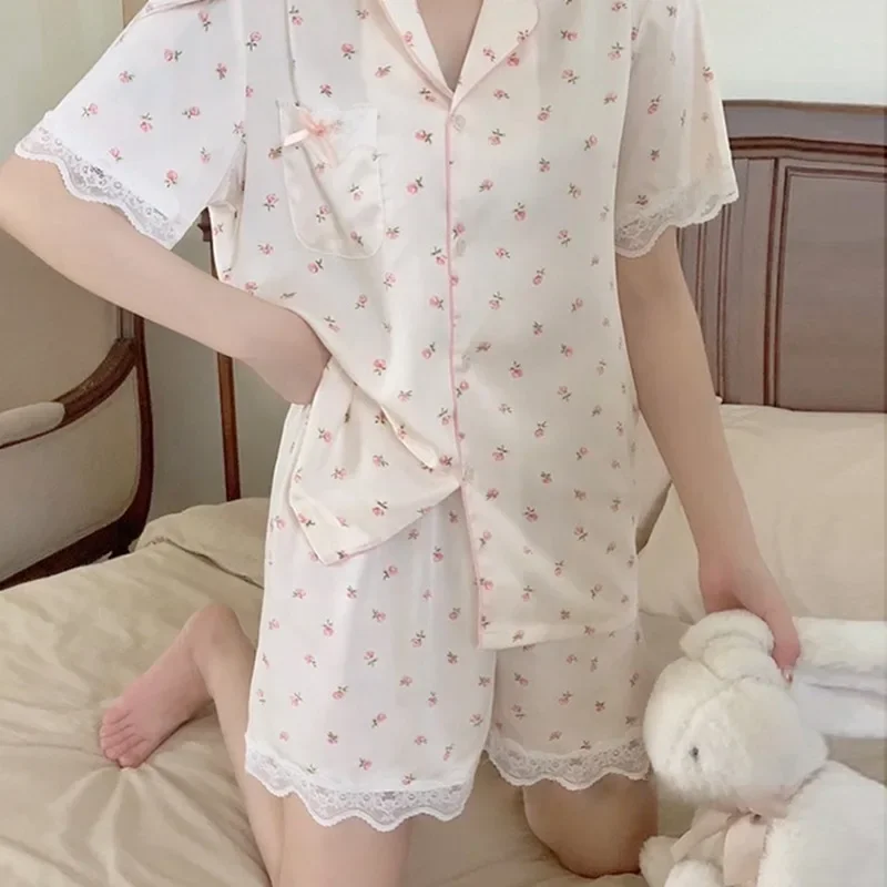 Women's Pajamas Sets Summer 2 Piece Flower Print Pyjama Faux Silk Satin Button Sleepwear Short Sleeve Pijama Mujer Pjs Homewear
Women's Pajamas Sets Summer 2 Piece Flower Print Pyjama Faux Silk Satin Button Sleepwear Short Sleeve Pijama Mujer Pjs Homewear