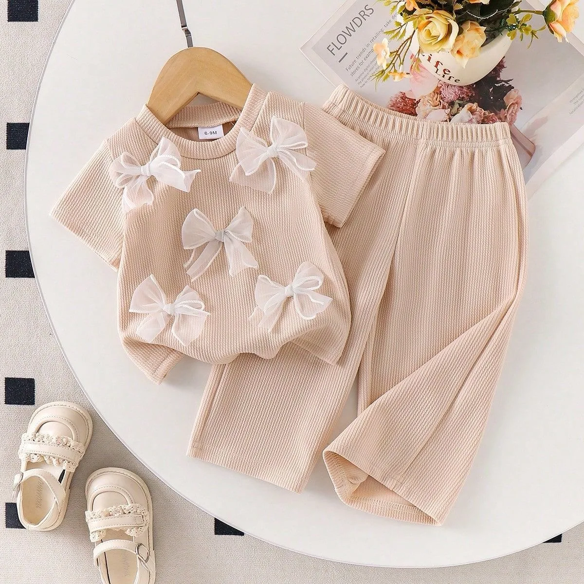 Детское платье принцессы с крыльями бабочки для девочек, новинка 2026 года, стильное тюлевое платье-пачка, летний милый наряд для малышей от 6 месяцев до 3 лет
Детское платье принцессы с крыльями бабочки для девочек, новинка 2026 года, стильное тюлевое платье-пачка, летний милый наряд для малышей от 6 месяцев до 3 лет