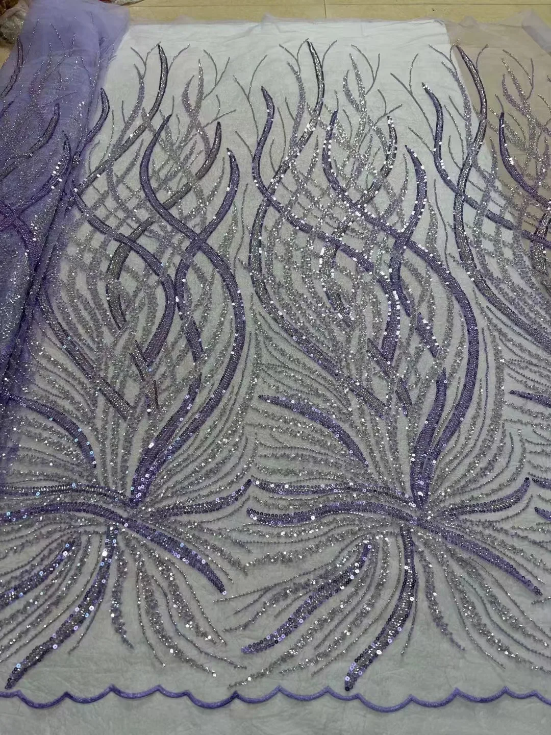 Luxurious African Groom Sequins Lace Fabric High Quality 2024 Heavy Beads Embroidery French Tulle Lace Nigerian Wedding
Luxurious African Groom Sequins Lace Fabric High Quality 2024 Heavy Beads Embroidery French Tulle Lace Nigerian Wedding