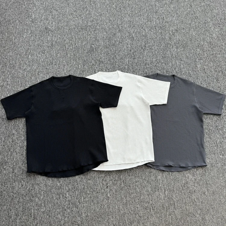 GDW уличная однотонная легкая вафельная японская модная брендовая футболка с короткими рукавами
GDW уличная однотонная легкая вафельная японская модная брендовая футболка с короткими рукавами