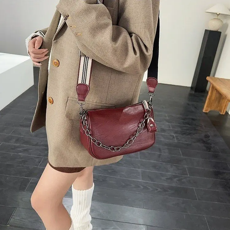 2025 New High-end Versatile Casual Shoulder Bag, Minimalist Niche Retro Chain Crossbody Bag, Sweet and Cool Style Underarm Bag
2025 New High-end Versatile Casual Shoulder Bag, Minimalist Niche Retro Chain Crossbody Bag, Sweet and Cool Style Underarm Bag