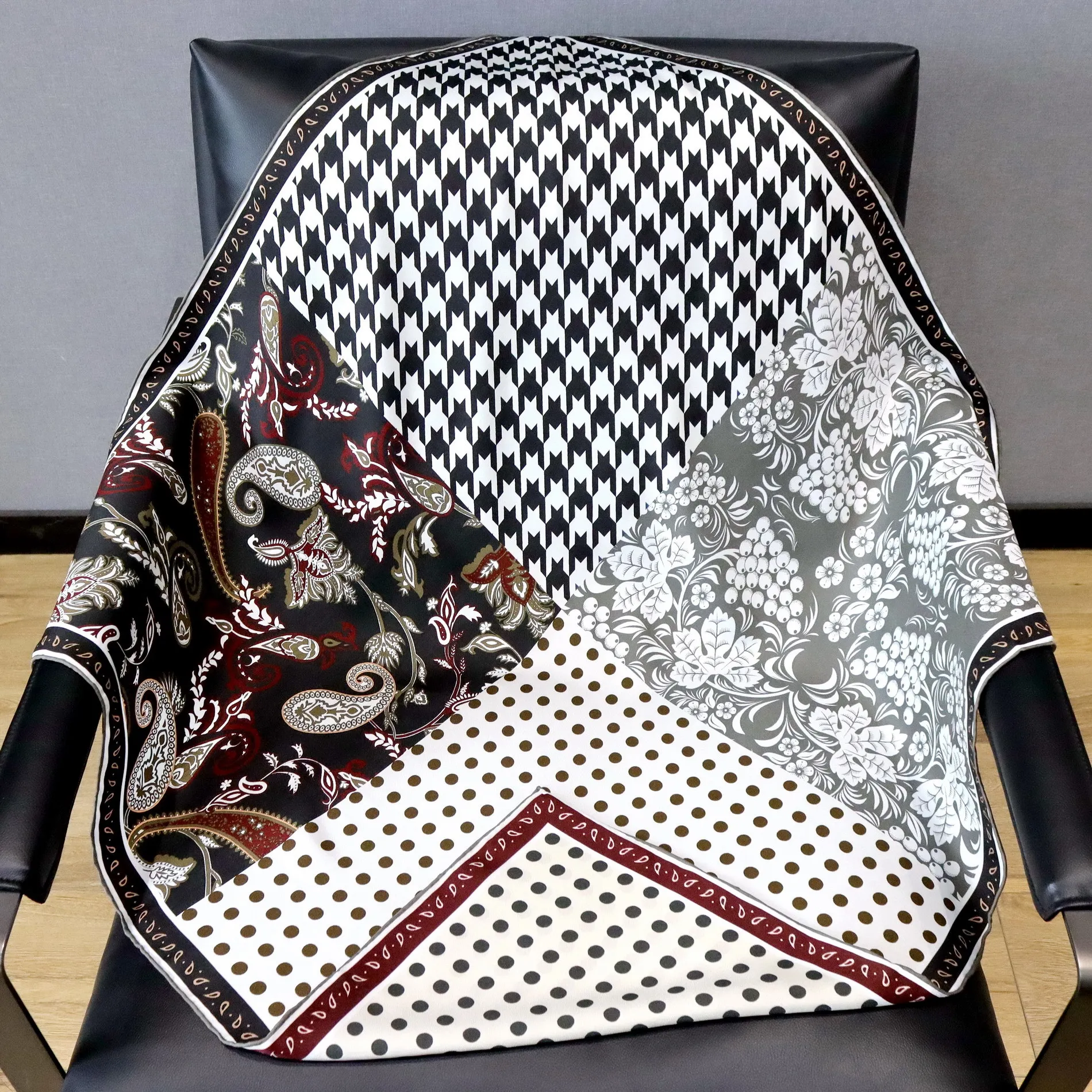 Высококачественный элегантный женский тонкий четырехквадратный узор с двусторонним принтом, качественный шелковый саржевый шарф 18 мм, скрученный вручную край, квадратный шарф, шаль 
Высококачественный элегантный женский тонкий четырехквадратный узор с двусторонним принтом, качественный шелковый саржевый шарф 18 мм, скрученный вручную край, квадратный шарф, шаль