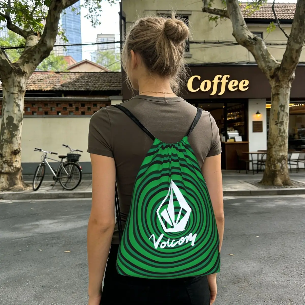 Рюкзаки с логотипом V-Volcom, портативные сумки на шнурке, спортивные сумки, сумки для книг для мужчин и женщин, школьные сумки
Рюкзаки с логотипом V-Volcom, портативные сумки на шнурке, спортивные сумки, сумки для книг для мужчин и женщин, школьные сумки