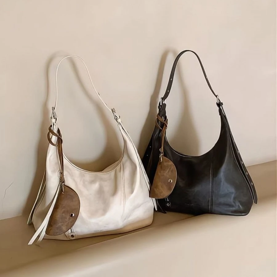 Сумка на плечо из искусственной кожи в корейском стиле, однотонная, с металлической молнией, большая вместимость, сумка-клатч, кошелек, органайзер для помады, женская сумка
Сумка на плечо из искусственной кожи в корейском стиле, однотонная, с металлической молнией, большая вместимость, сумка-клатч, кошелек, органайзер для помады, женская сумка