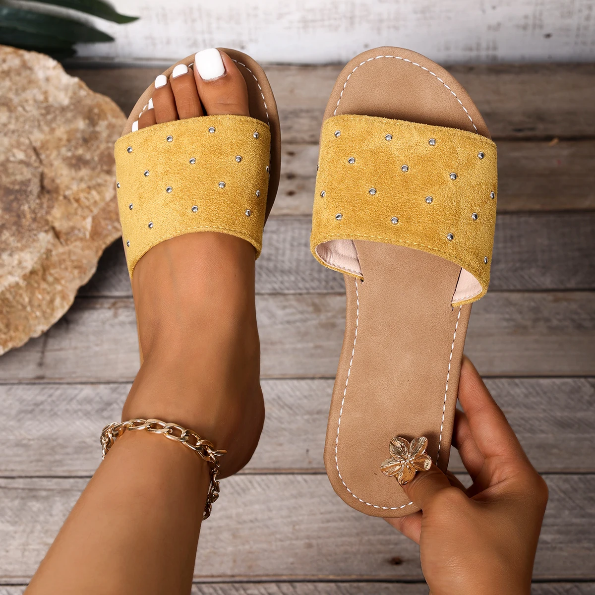 Women Slippers Flat Bottom Sandals Summer New Style Anti-slip Shoes for Women Casual One-Strap Slippers Rubber Slides Women
Women Slippers Flat Bottom Sandals Summer New Style Anti-slip Shoes for Women Casual One-Strap Slippers Rubber Slides Women