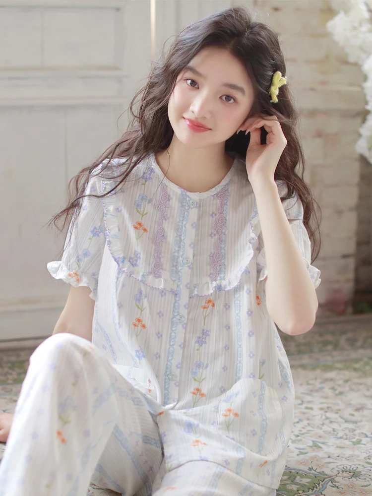 NEW Summer women pajamas pure cotton exquisite lace short sleeved pants thin cotton yarn comfortable breathable home clothes
NEW Summer women pajamas pure cotton exquisite lace short sleeved pants thin cotton yarn comfortable breathable home clothes