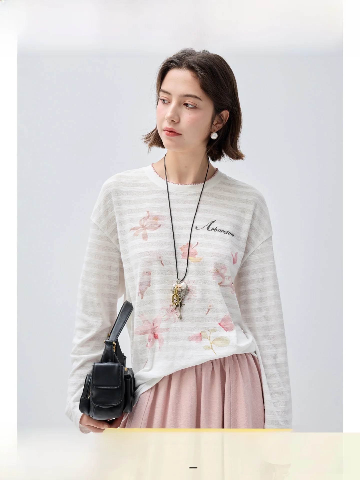 plus Size Women's Long Sleeve T-Shirt Sun Protection Cover up Versatile Summer Top for Plump MM Comfortable Breathable Korean...
plus Size Women's Long Sleeve T-Shirt Sun Protection Cover up Versatile Summer Top for Plump MM Comfortable Breathable Korean...