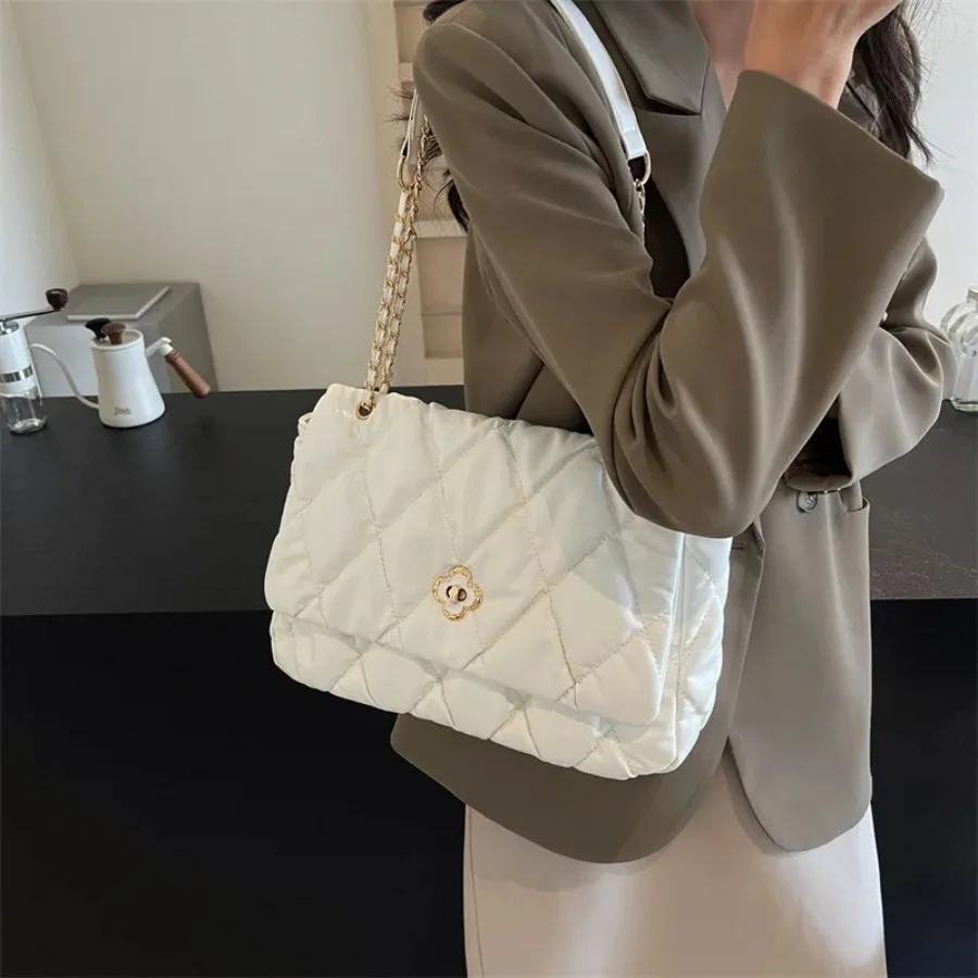 New advanced sense of drill chain armpit bag tide versatile casual commuter bag single shoulder crossbody women's bags
New advanced sense of drill chain armpit bag tide versatile casual commuter bag single shoulder crossbody women's bags