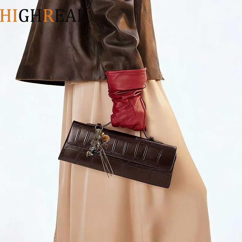 Клатч из искусственной кожи для вечеринок, роскошная дизайнерская сумка и кошелек для женщин, новинка в моде, на плечо, кроссбоди
Клатч из искусственной кожи для вечеринок, роскошная дизайнерская сумка и кошелек для женщин, новинка в моде, на плечо, кроссбоди