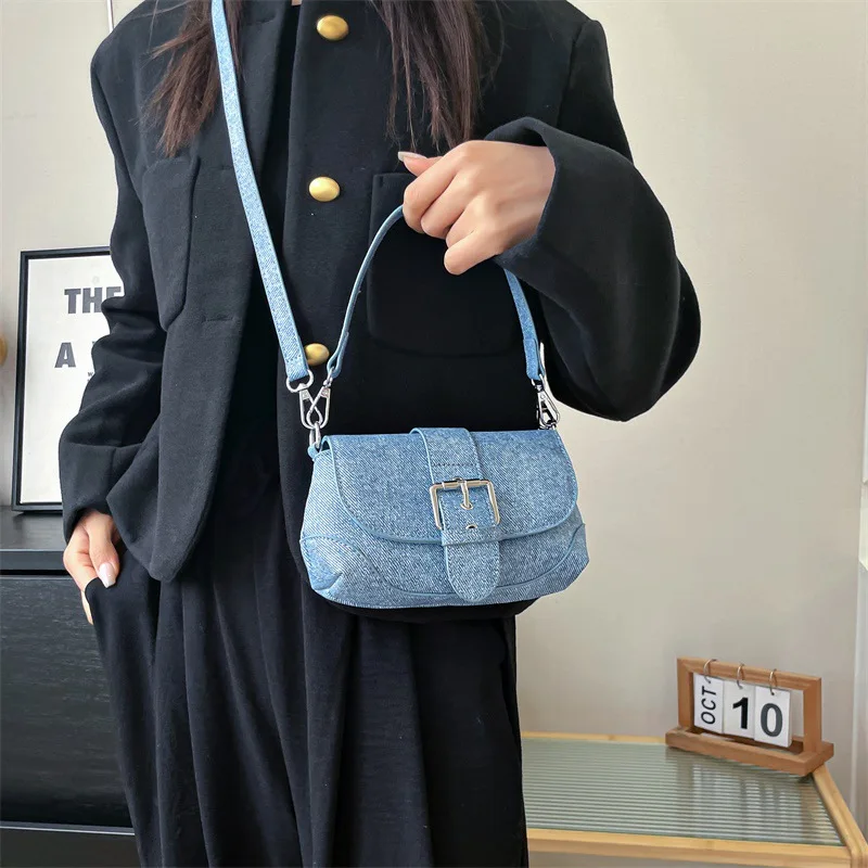 2025 New Women Shoulder Bag Denim Crossbody Bag Fashion Multi Pocket Small Square Bag Elegant Commuter Underarm Purse
2025 New Women Shoulder Bag Denim Crossbody Bag Fashion Multi Pocket Small Square Bag Elegant Commuter Underarm Purse