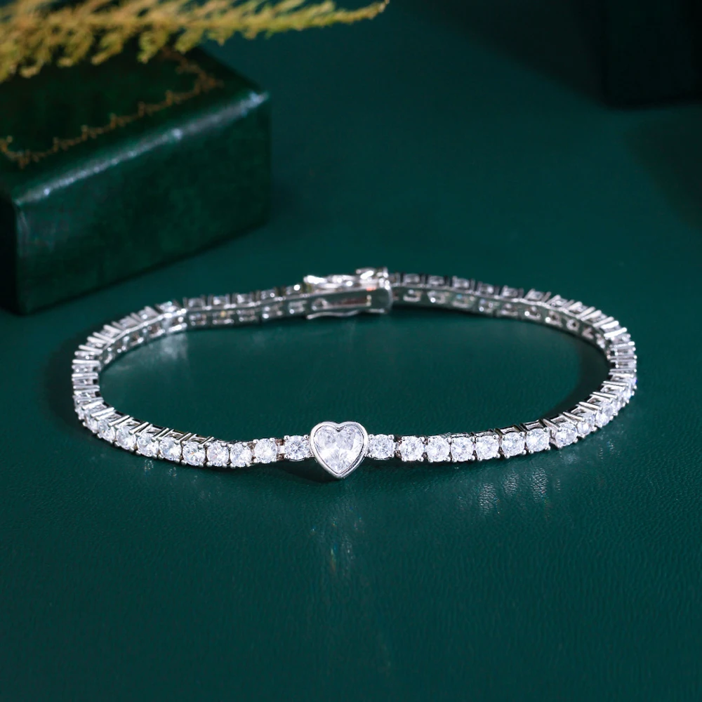 ThreeGraces New Fashion Heart Cubic Zirconia Stone Tennis Bracelet for Women Bridal Wedding Engagement Party Jewelry BR383
ThreeGraces New Fashion Heart Cubic Zirconia Stone Tennis Bracelet for Women Bridal Wedding Engagement Party Jewelry BR383