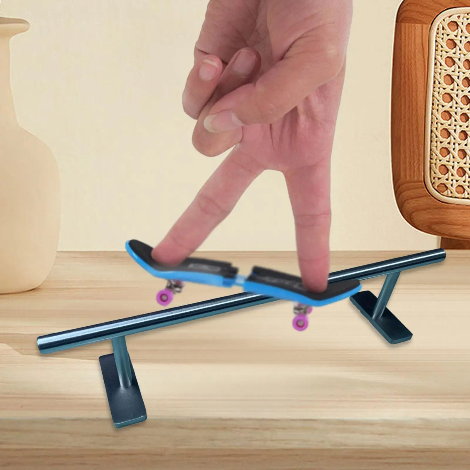 Фингерборд-рейл для парков, игр, развлечений, универсальный, для фингер-мобилей, аксессуары для вечеринок, препятствие, фингер-скейтборд-рейл
Фингерборд-рейл для парков, игр, развлечений, универсальный, для фингер-мобилей, аксессуары для вечеринок, препятствие, фингер-скейтборд-рейл