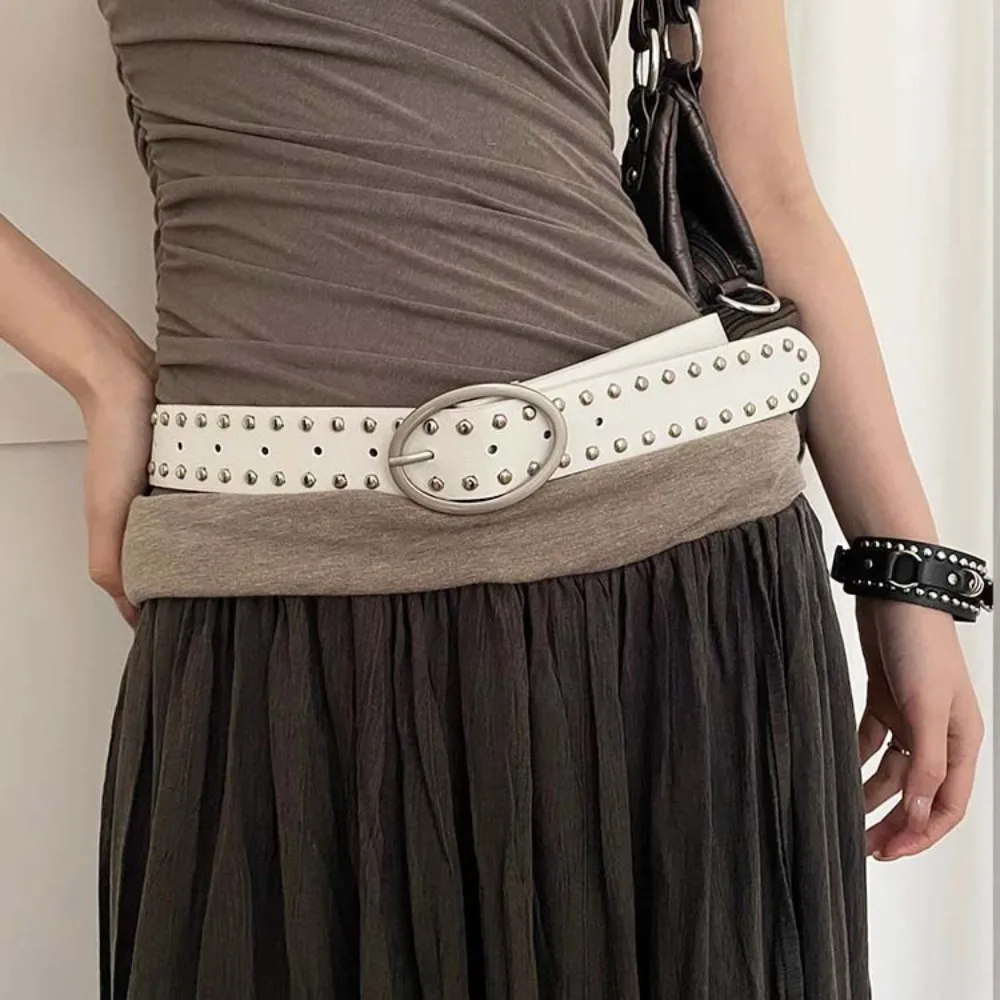 Adjustable Rivet Waist Belt Jeans Decor Punk Y2K Wide Belt Retro American Style PU Leather Waistbands Ornament
Adjustable Rivet Waist Belt Jeans Decor Punk Y2K Wide Belt Retro American Style PU Leather Waistbands Ornament