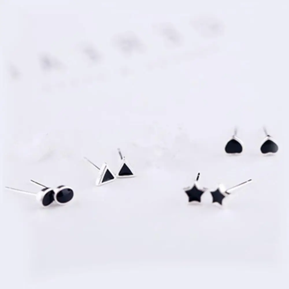 Personality Simple Black Handsome Star Mini Dripping Oil Fashion Jewelry Korean Style Ear Stud Female Heart Earrings
Personality Simple Black Handsome Star Mini Dripping Oil Fashion Jewelry Korean Style Ear Stud Female Heart Earrings