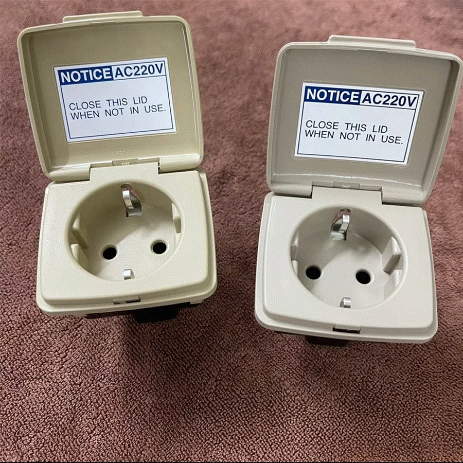 1Pc Beige/Black Rear Trunk Power Conversion Plug Fit For Toyota Land Cruiser Prado LC150 2010-2013.8 2020 Car Accessories
1Pc Beige/Black Rear Trunk Power Conversion Plug Fit For Toyota Land Cruiser Prado LC150 2010-2013.8 2020 Car Accessories