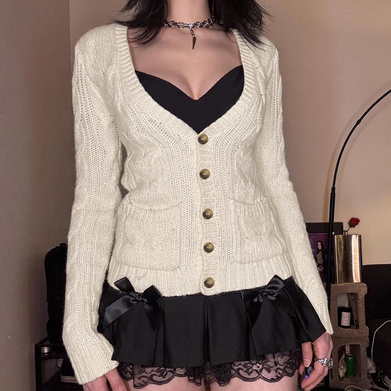 Casual Basic Pockets Knitted Cardigans Women Slim-Fitting Deep V-Neck Long Sleeve Sweaters 2025 Autumn Winter Fashion Streetwear
Casual Basic Pockets Knitted Cardigans Women Slim-Fitting Deep V-Neck Long Sleeve Sweaters 2025 Autumn Winter Fashion Streetwear