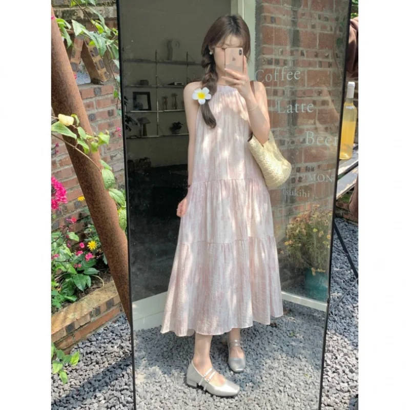 French Sweet Pink Design Rhinestone Halter Neck Midi Dress for Women Spring Summer Loose Slimming Flared Dress
French Sweet Pink Design Rhinestone Halter Neck Midi Dress for Women Spring Summer Loose Slimming Flared Dress