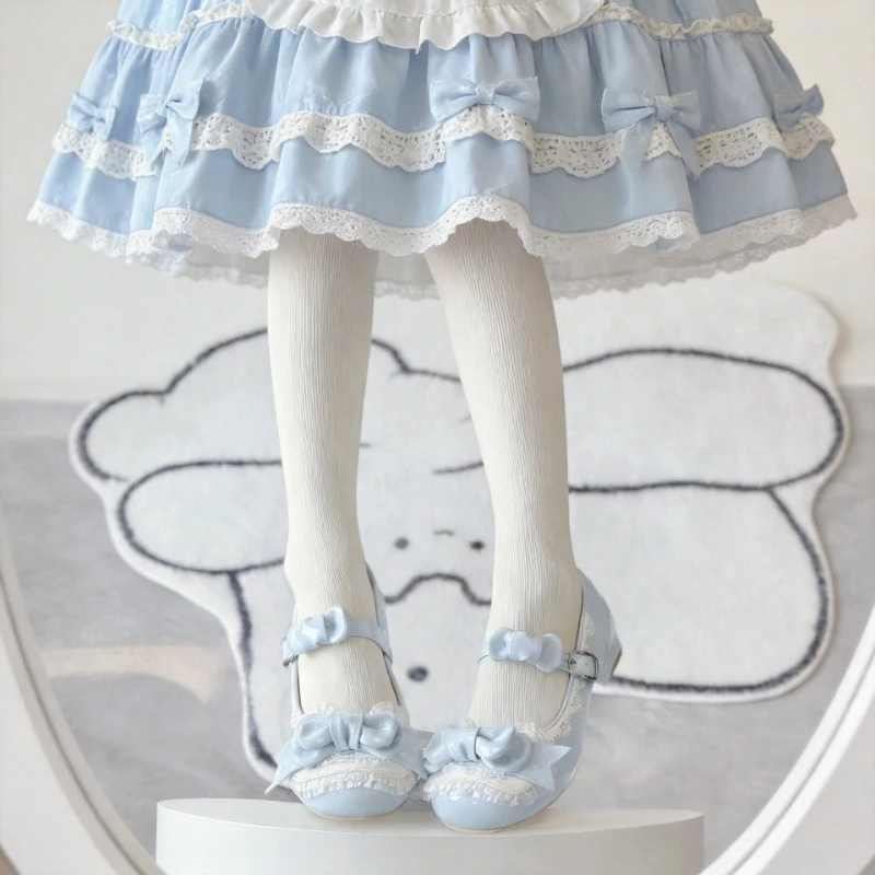 Japanese Sweet Cut Candy Color Lolita Bow Low Lace Heel Flat Heel Small Leather Shoes Round Head Cute Single Girls' Lo Shoes
Japanese Sweet Cut Candy Color Lolita Bow Low Lace Heel Flat Heel Small Leather Shoes Round Head Cute Single Girls' Lo Shoes