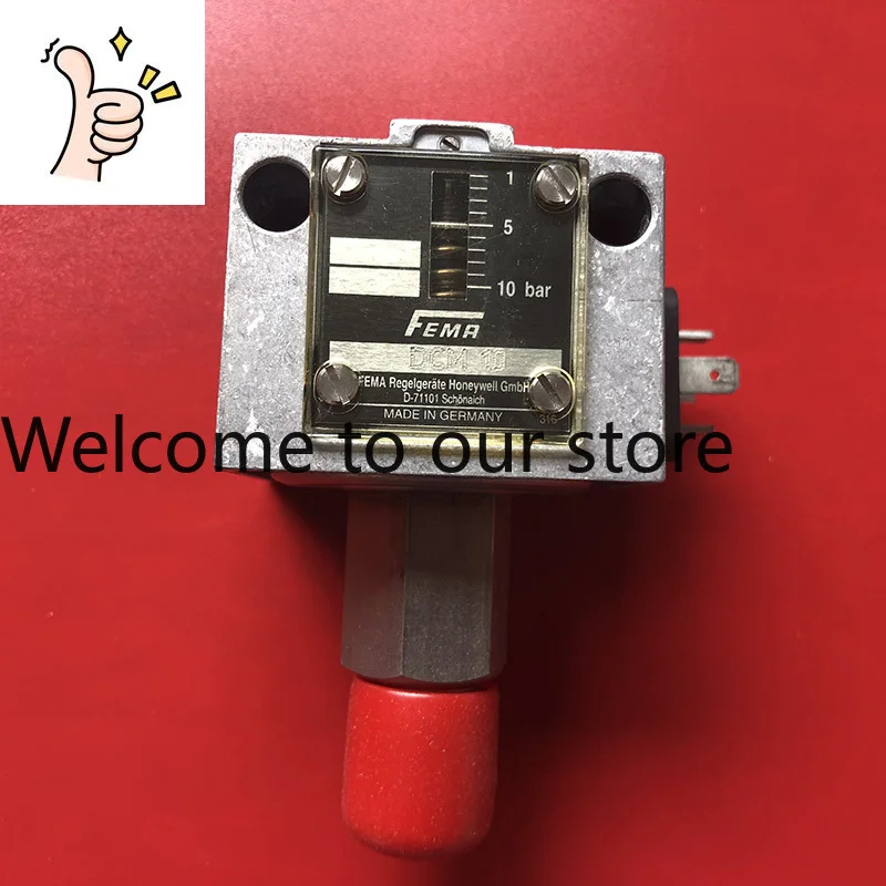 Original And Genuine American HONEYWELL Honeywell FEMA Pressure Switch DCM10 False One Penalty Ten
Original And Genuine American HONEYWELL Honeywell FEMA Pressure Switch DCM10 False One Penalty Ten