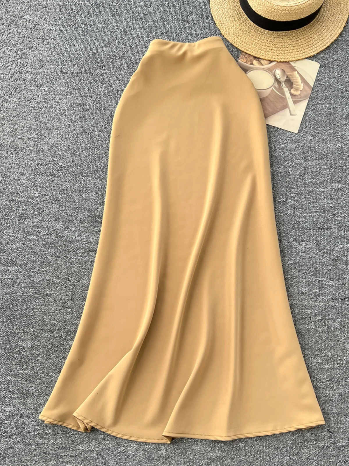 Женская атласная юбка Ele Satin с высокой талией, драпировкой, для зимы, модная, для офиса, А-силуэт, миди, с кружевным подолом
Женская атласная юбка Ele Satin с высокой талией, драпировкой, для зимы, модная, для офиса, А-силуэт, миди, с кружевным подолом