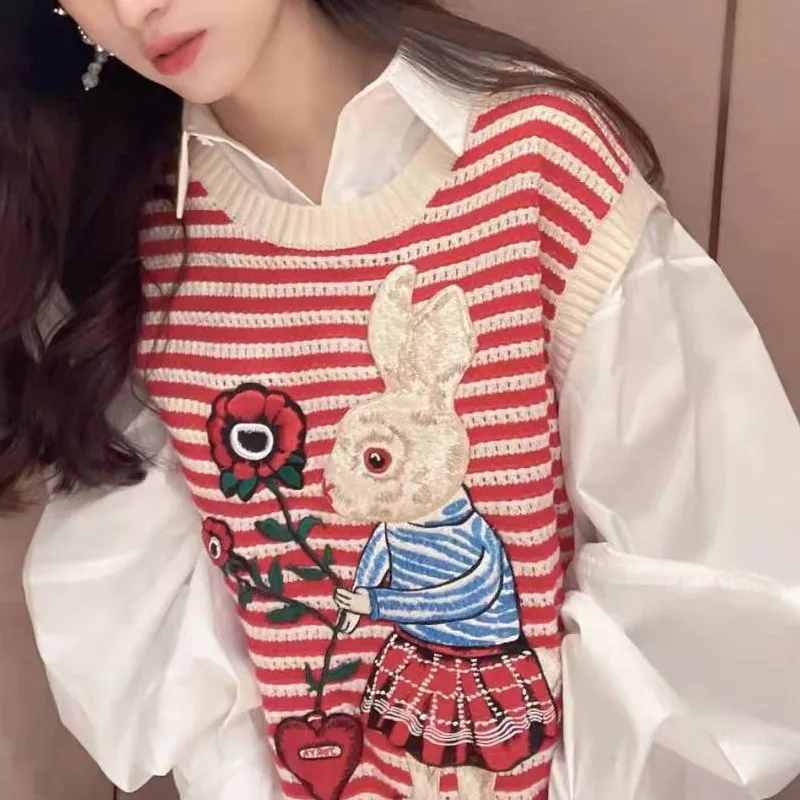 2024 New Arrival Summer Korean Style Women Casual O-Neck Sleeveless Cartoon Pullover Knitted Hollow Out Striped Y2k Chic Sweater
2024 New Arrival Summer Korean Style Women Casual O-Neck Sleeveless Cartoon Pullover Knitted Hollow Out Striped Y2k Chic Sweater