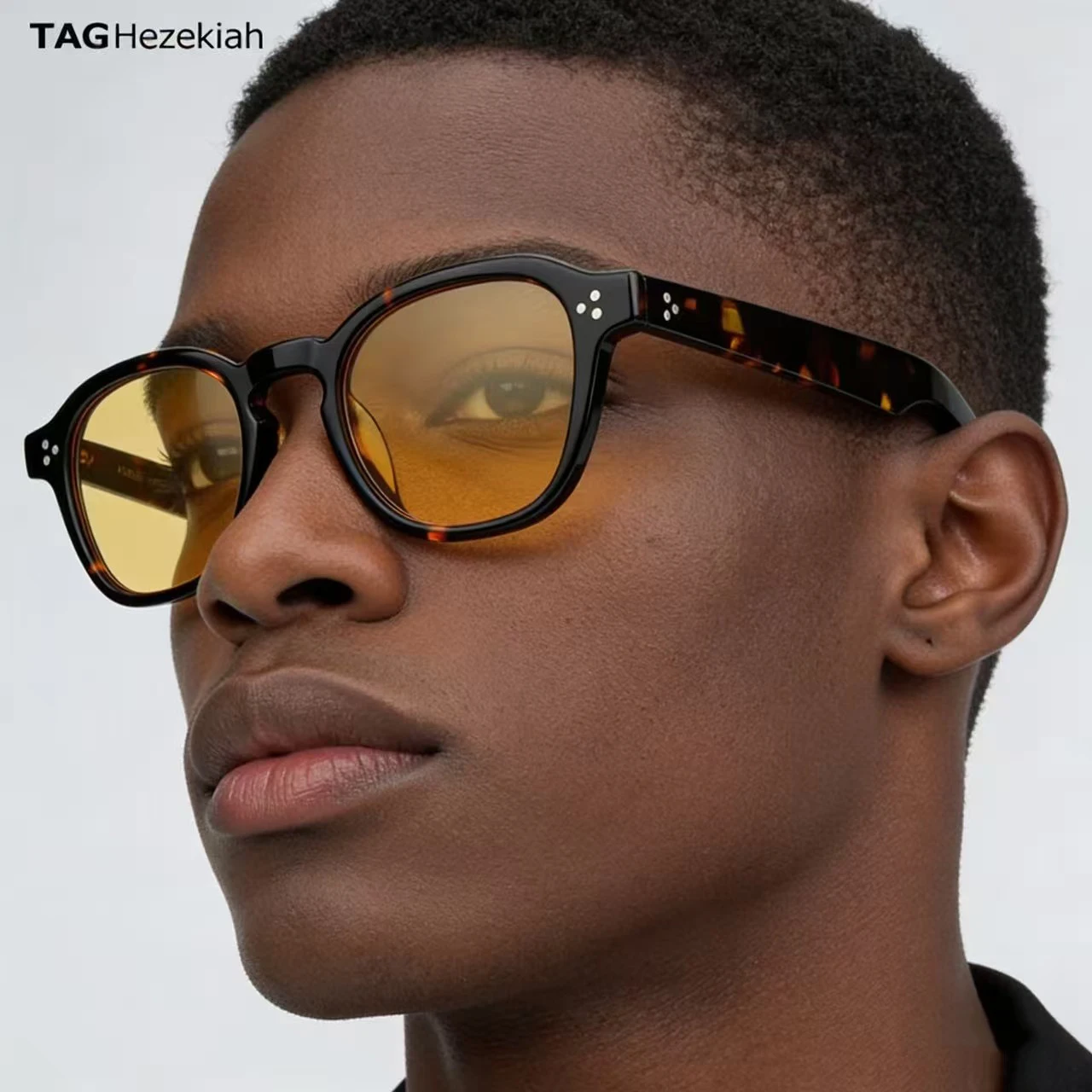 Retro Square Sunglasses with Light Tinted Lens Sunglasses Men Women Clear Sunglasses Men UV400 Blue Night Vision Goggles MOMZA
Retro Square Sunglasses with Light Tinted Lens Sunglasses Men Women Clear Sunglasses Men UV400 Blue Night Vision Goggles MOMZA