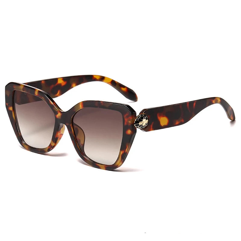 Retro 2025 Classic Vintage Square Sunglasses Women Cat Eye Sun Glasses Women Men Retro Leopard Luxury Sun Glasses UV400
Retro 2025 Classic Vintage Square Sunglasses Women Cat Eye Sun Glasses Women Men Retro Leopard Luxury Sun Glasses UV400