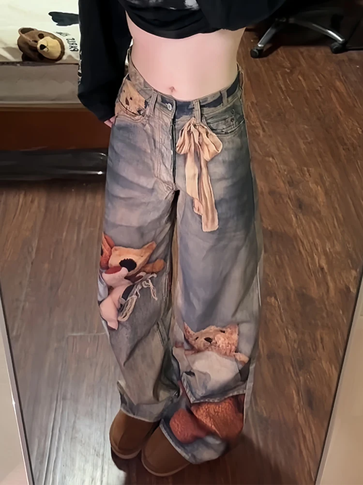 Retro American Bear Print Loose Fit Denim Jeans Women Summer Street Style Loose Long Pants High Waist Straight Leg Jeans
Retro American Bear Print Loose Fit Denim Jeans Women Summer Street Style Loose Long Pants High Waist Straight Leg Jeans