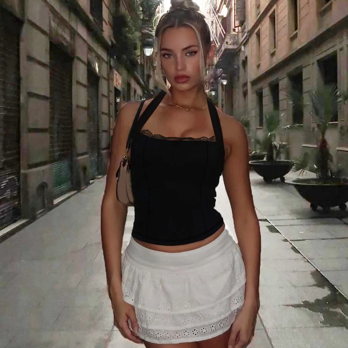 European And American Women's Clothing 2025 Spring And Summer New Camisole Fashion Sexy Backless Top Vest For Woman
European And American Women's Clothing 2025 Spring And Summer New Camisole Fashion Sexy Backless Top Vest For Woman