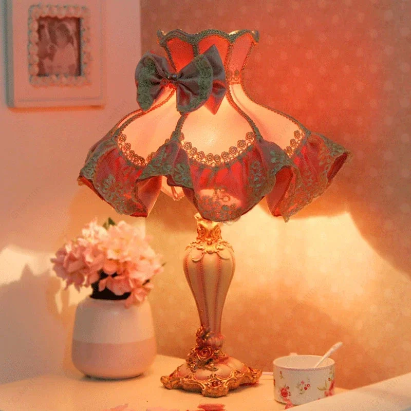 Modern Pink Table Lamps for Bedroom Girl Princess Desk Lamp Living Room Led Stand Light Fixtures Home Lighting Wedding Decor E27
Modern Pink Table Lamps for Bedroom Girl Princess Desk Lamp Living Room Led Stand Light Fixtures Home Lighting Wedding Decor E27
